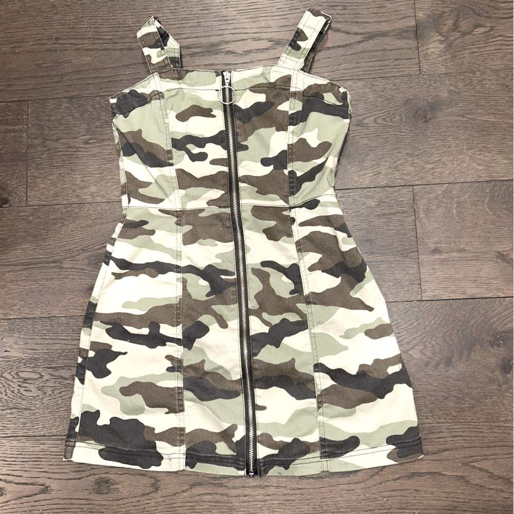 H&M Divided Camouflage Dress Size 4